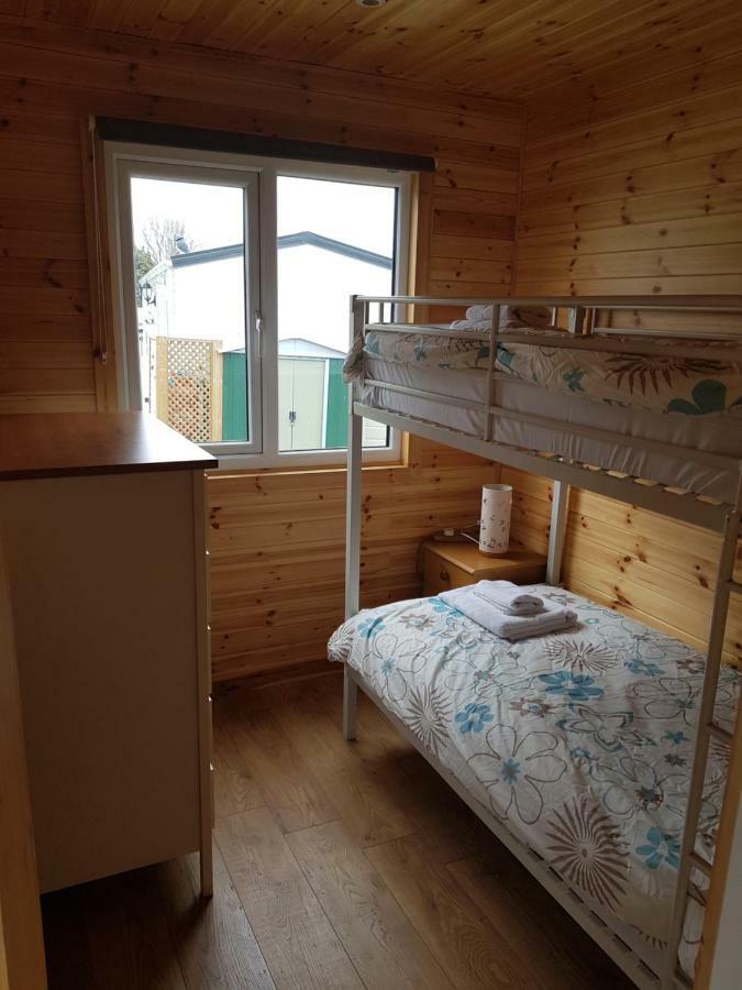 Acorn Camping And Caravan Park Llantwit Major Exteriör bild