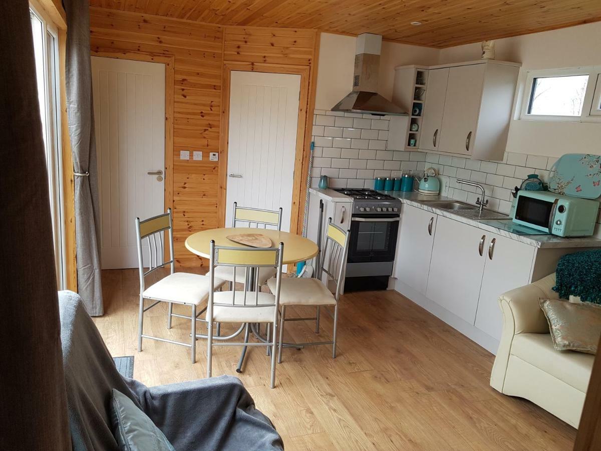 Acorn Camping And Caravan Park Llantwit Major Exteriör bild