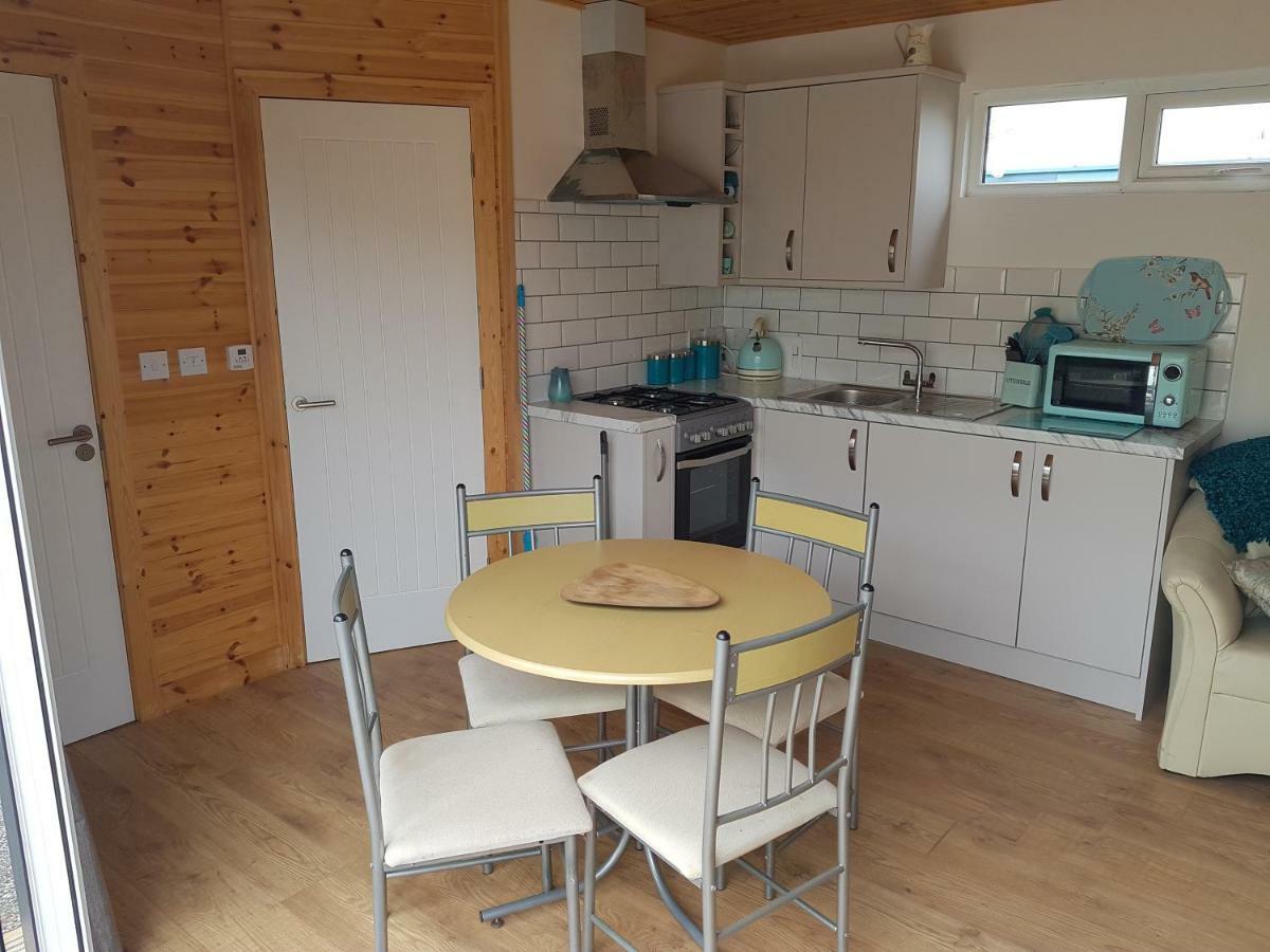 Acorn Camping And Caravan Park Llantwit Major Exteriör bild